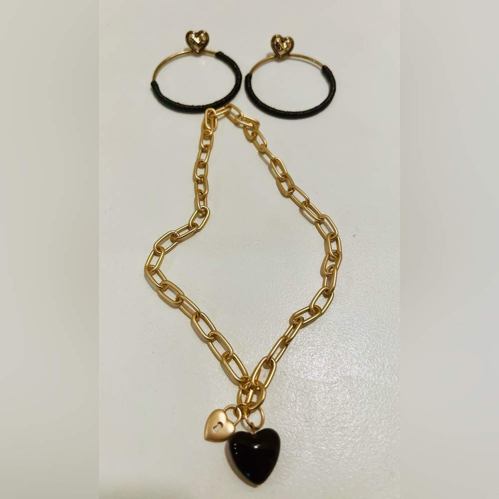 Chic Gold Heart Pendant Necklace and Earrings
